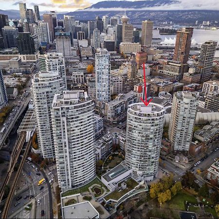 Lovely One-Bedroom Apartment With Pool, Hot Tub, And Gym In The Heart Of Downtown, Skytrain 3Min Away Vancouver Dış mekan fotoğraf