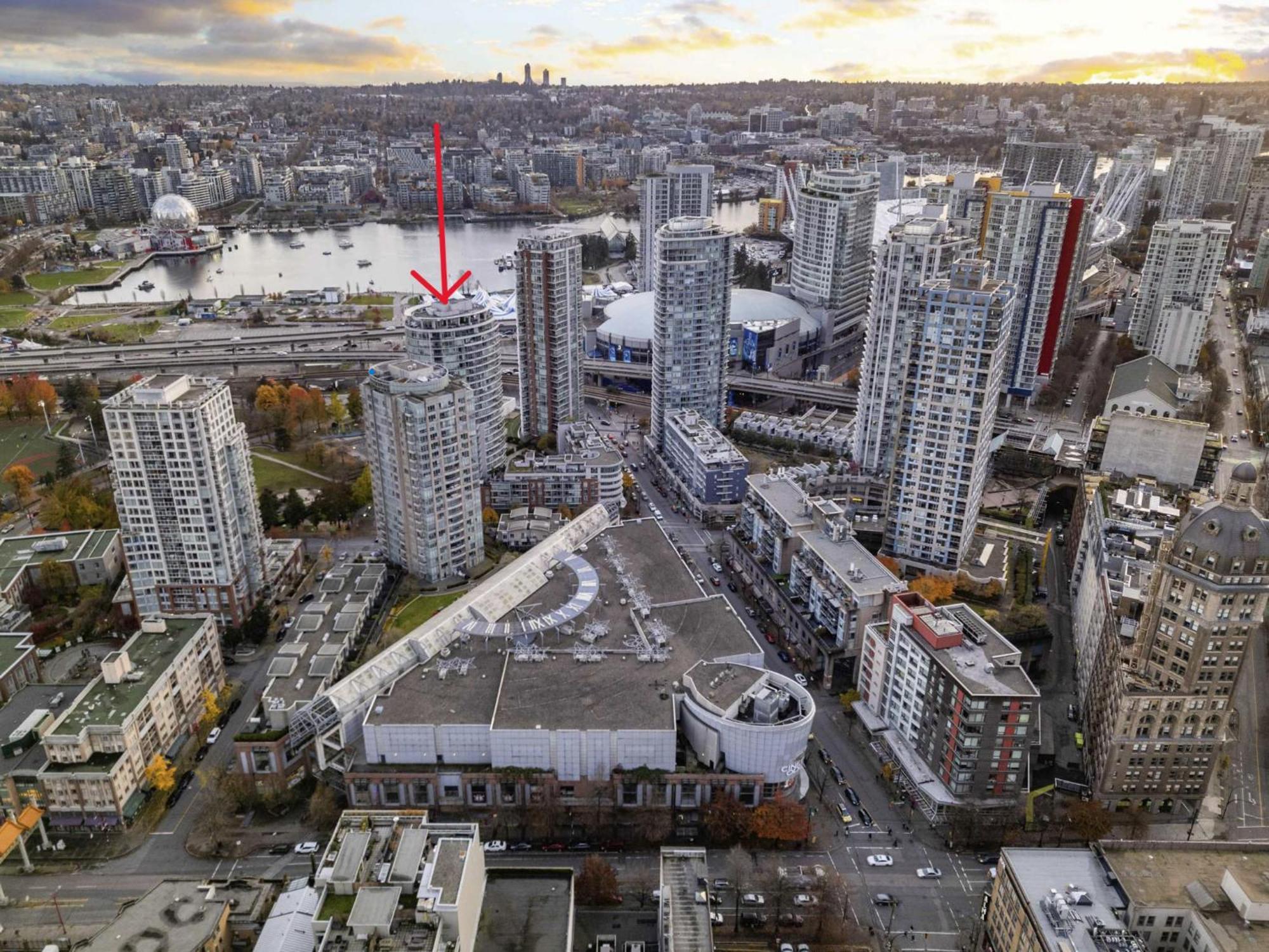 Lovely One-Bedroom Apartment With Pool, Hot Tub, And Gym In The Heart Of Downtown, Skytrain 3Min Away Vancouver Dış mekan fotoğraf